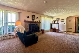 2308 Bears Den Rd, Youngstown, OH 44511 - Photo 3