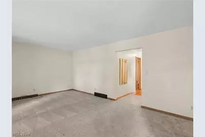 2115 Daniels Avenue, Akron, OH 44312 - Photo 7