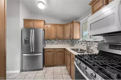 436 Ambler Drive, Elyria, OH 44035 - Photo 7