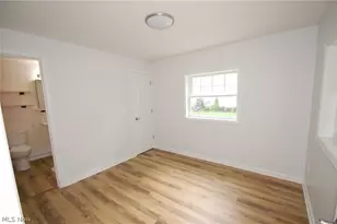 10029 Cummins Dr, Deerfield, OH 44411 - Photo 15