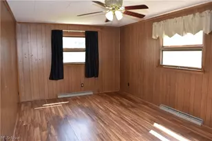 25 W 48th St, Shadyside, OH 43947 - Photo 11