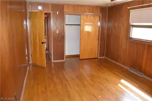 25 W 48th St, Shadyside, OH 43947 - Photo 13