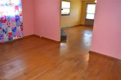 25 W 48th Street, Shadyside, OH 43947 - Photo 5