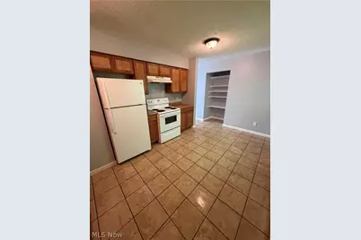 166 Kendall Avenue #3, Campbell, OH 44405 - Photo 5