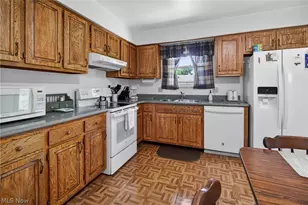 758 Abbe Rd N, Elyria, OH 44035 - Photo 13