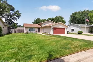 758 Abbe Rd N, Elyria, OH 44035 - Photo 3