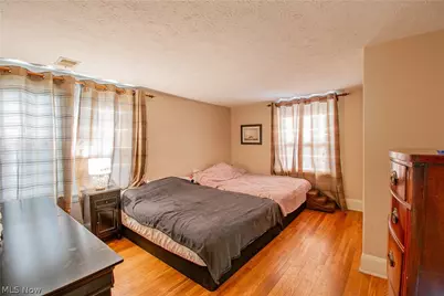 706 Crestview Avenue, Akron, OH 44320 - Photo 23