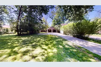 17487 Clifton Boulevard, Oakwood, OH 44107 - Photo 11
