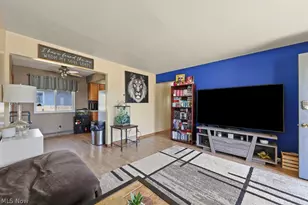 611 Herbert Rd, Akron, OH 44312 - Photo 9