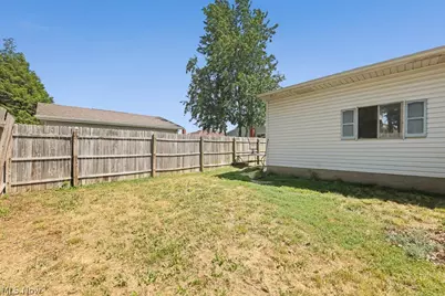 611 Herbert Road, Akron, OH 44312 - Photo 7