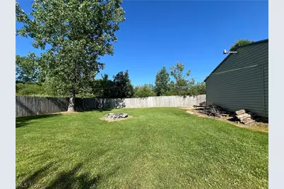 4686 Knickerbocker Circle, Ashtabula, OH 44004 - Photo 13