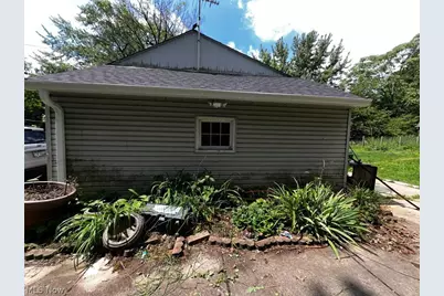 3930 Stow Road, Stow, OH 44224 - Photo 3