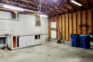 1059 W 14th St, Lorain, OH 44052 - Photo 23