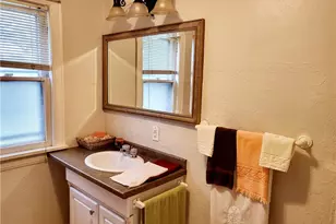 1059 W 14th St, Lorain, OH 44052 - Photo 17