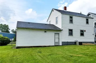 1059 W 14th St, Lorain, OH 44052 - Photo 3