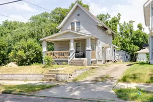 717 Fern St, Akron, OH 44307 - Photo 1