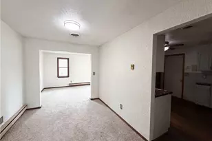 1015 Kingsway Dr, Lorain, OH 44052 - Photo 7