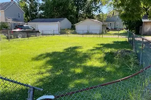 2704 8th St NW, Canton, OH 44708 - Photo 7