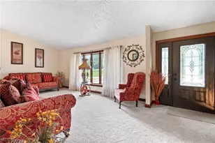 960 Karla Dr, Green, OH 44216 - Photo 9