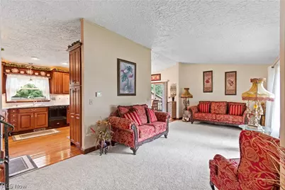 960 Karla Drive, Green, OH 44216 - Photo 7