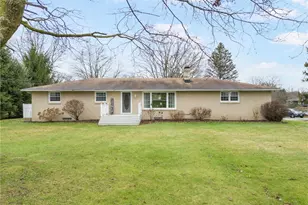 5147 Broadway Ave NE, Louisville, OH 44641 - Photo 3