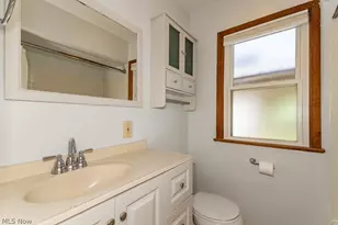 721 Pendley Rd, Willowick, OH 44095 - Photo 15
