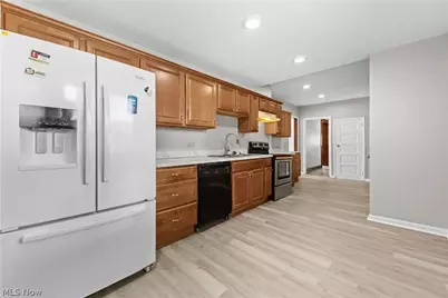 690 Upson Street, Akron, OH 44305 - Photo 23