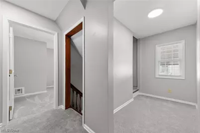 690 Upson Street, Akron, OH 44305 - Photo 37