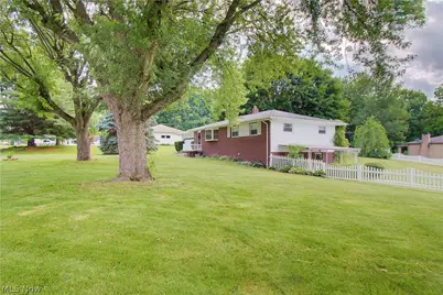6787 Glenmere Avenue NE, Canton, OH 44721 - Photo 7