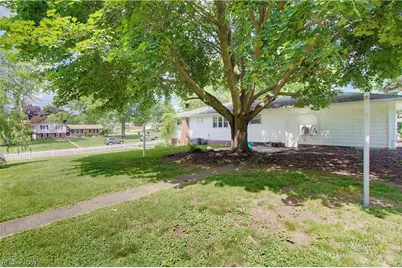 6787 Glenmere Avenue NE, Canton, OH 44721 - Photo 13