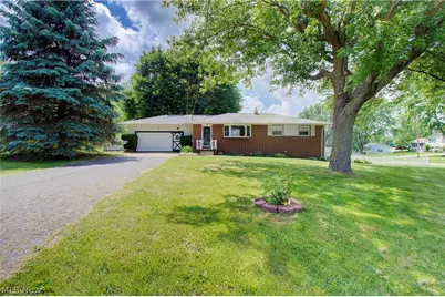 6787 Glenmere Avenue NE, Canton, OH 44721 - Photo 3