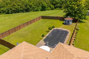 61173 Crozier Ridge Rd, Bellaire, OH 43906 - Photo 9