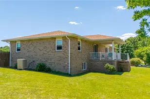 61173 Crozier Ridge Rd, Bellaire, OH 43906 - Photo 5