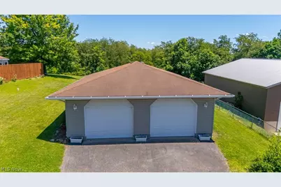 61173 Crozier Ridge Road, Bellaire, OH 43906 - Photo 7