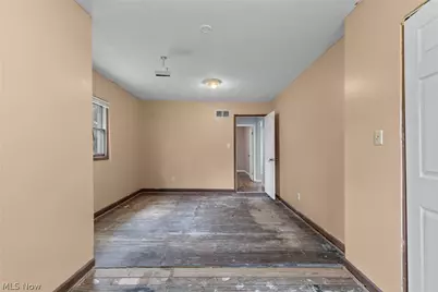 69680 Sunset Heights, Bridgeport, OH 43912 - Photo 17