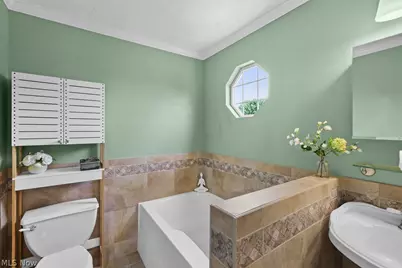 6514 Candlestick Avenue NE, Canton, OH 44721 - Photo 25