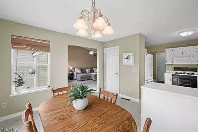 6514 Candlestick Avenue NE, Canton, OH 44721 - Photo 11