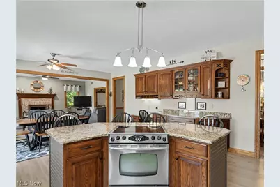 623 W Steels Corners Road, Cuyahoga Falls, OH 44223 - Photo 7