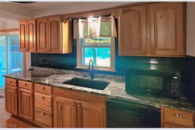 3902 Ayrshire Drive, Youngstown, OH 44511 - Photo 7
