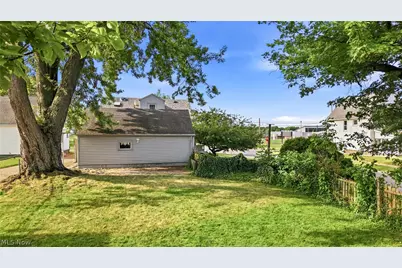 1205 Atlantic Street NE, Warren, OH 44483 - Photo 11