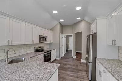 1467 Golden Lane, Grandview Heights, OH 44147 - Photo 13