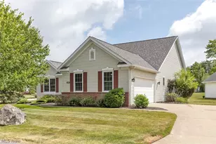 1467 Golden Ln, Grandview Heights, OH 44147 - Photo 1