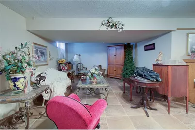 1495 Fredrickburg Drive, Youngstown, OH 44512 - Photo 27