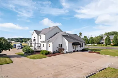 10689 Cleveland Avenue NW, Uniontown, OH 44685 - Photo 39