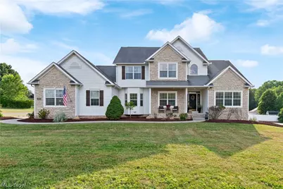 10689 Cleveland Avenue NW, Uniontown, OH 44685 - Photo 3