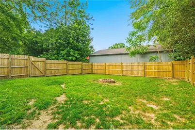 1122 Bel Air Drive NW, North Canton, OH 44720 - Photo 23