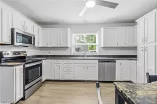 1122 Bel Air Dr NW, North Canton, OH 44720 - Photo 9