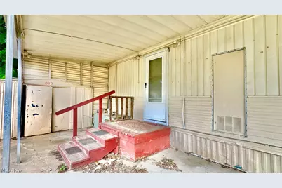 875 Mobile Drive, Zanesville, OH 43701 - Photo 7