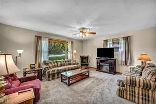 295 Hillsdale Cir, Wadsworth, OH 44281 - Photo 9