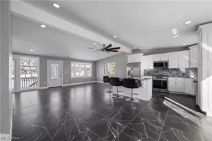 253 Aqua Blvd, Coventry, OH 44319 - Photo 9